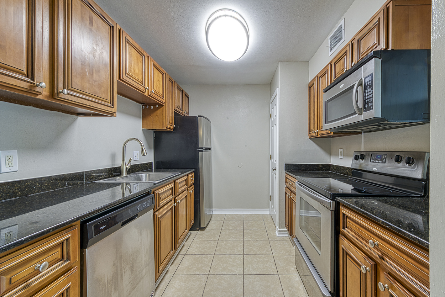 Grandview Pointe The Multifamily Advisory Group at Cushman & Wakefield